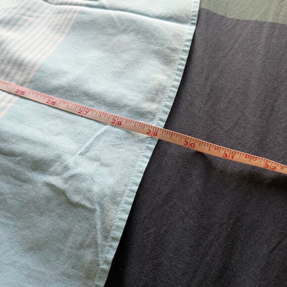 EXPRESS Men Short Sleeve button down shirt L/G - Picture 6 of 6